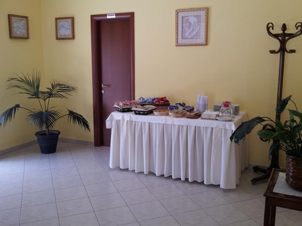 Holiday B&B Vico Del Gargano Exterior foto